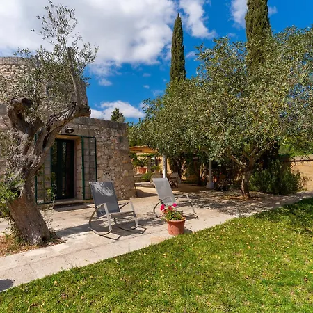 La Pajara De La Urpe Specchia